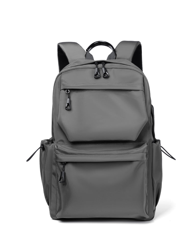 Mochila hombre impermeable negra 20-35L Varon Urbano vista frontal fondo blanco
